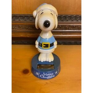 Peanuts Snoopy Solar Powered Bobblehead Rare Blue Santa Christmas Doll 2017 PNTS